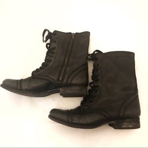 Steve Madden 90s black riding boot